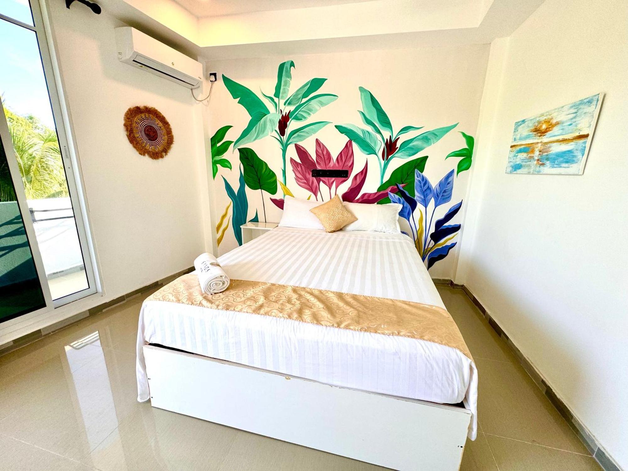 Sands Garden Hotel Thoddoo Exterior photo